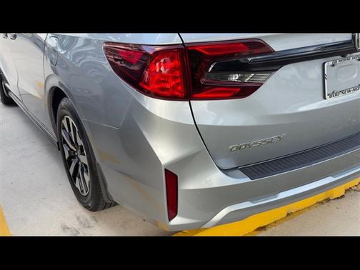 Silver 2025 Honda Odyssey EX-L