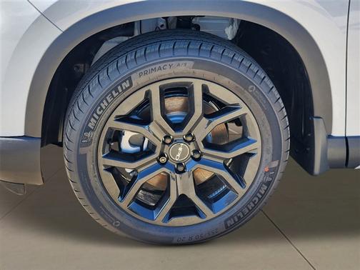 2025 Honda Pilot Touring 8-Passenger