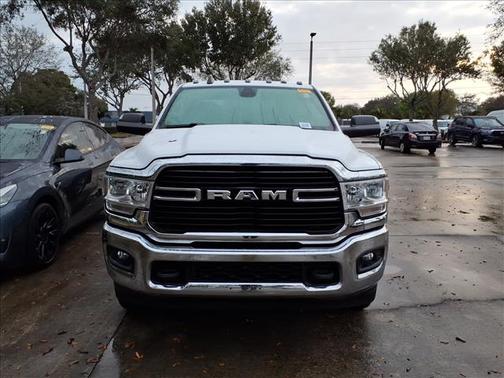 2020 RAM 3500 Big Horn Crew Cab 4x4 8' Box