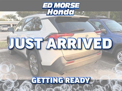 Super White 2019 Toyota RAV4 XLE Premium