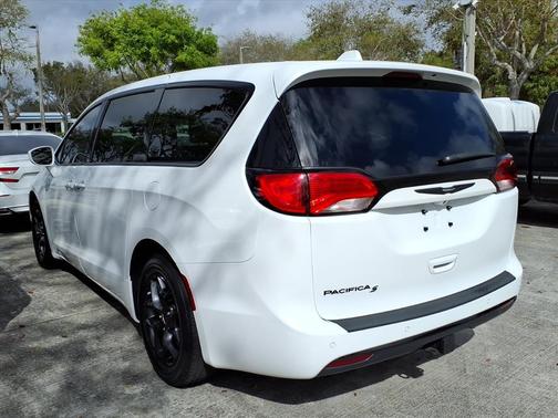 2019 Chrysler Pacifica Touring Plus