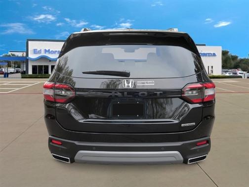 2025 Honda Pilot Touring 8-Passenger