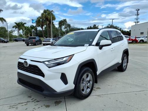 2024 Toyota RAV4 XLE