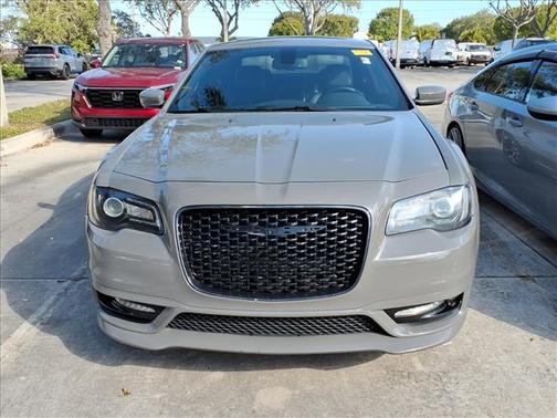 2018 Chrysler 300 S