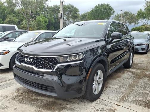 2023 Kia Sorento LX
