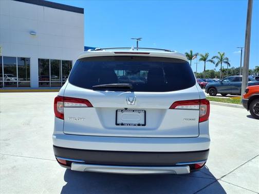 2020 Honda Pilot Touring 8-Passenger