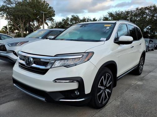 2019 Honda Pilot Touring 8-Passenger