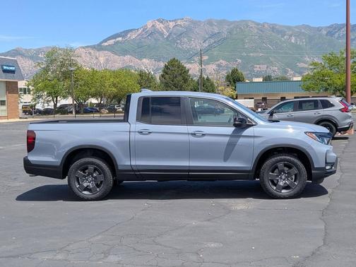 Sonic Gray Pearl 2026 Honda Ridgeline TrailSport