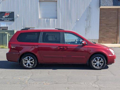 2014 Kia Sedona LX
