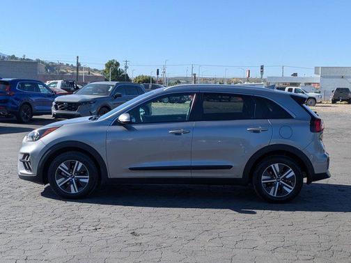 2022 Kia Niro EX Premium