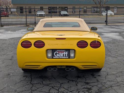 2002 Chevrolet Corvette Base
