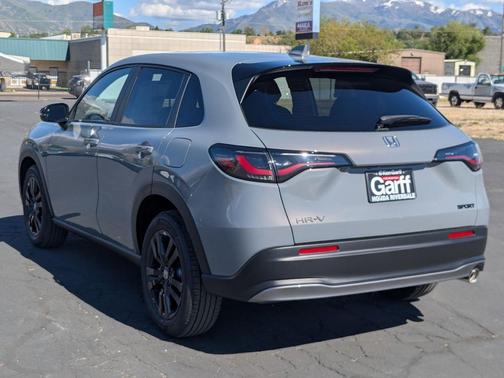 Urban Gray Pearl 2027 Honda HR-V Sport