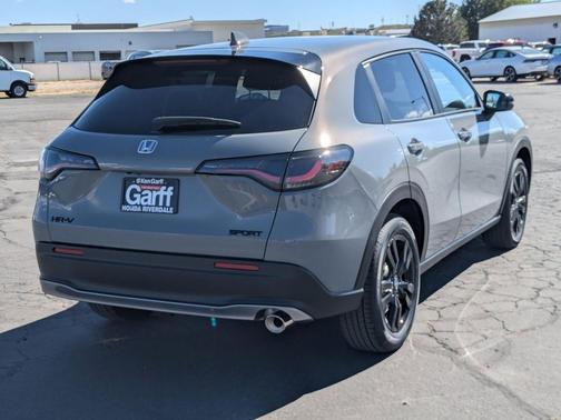 Urban Gray Pearl 2027 Honda HR-V Sport