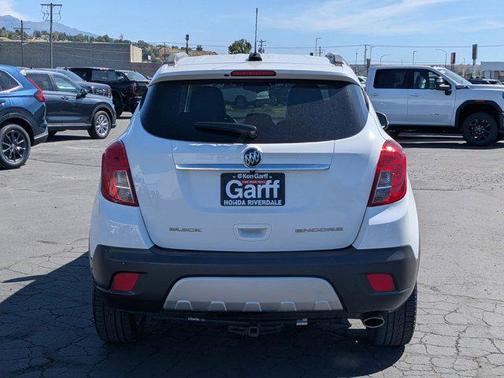 Summit White 2016 Buick Encore Base