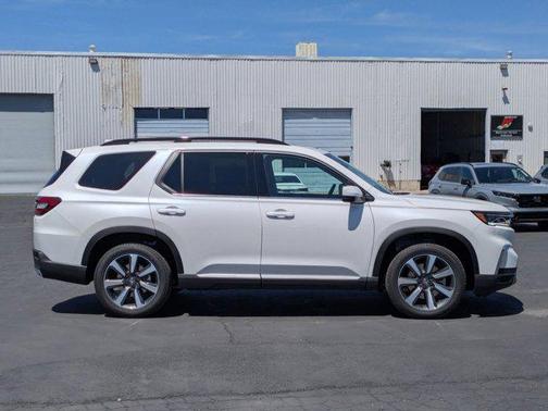2025 Honda Pilot Elite