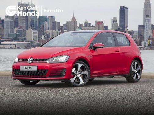 2015 Volkswagen Golf GTI 2.0T SE 4-Door