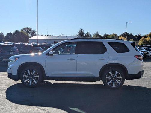 2025 Honda Pilot Touring 8-Passenger