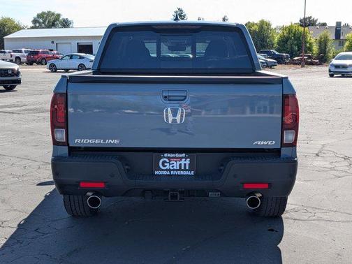 Gray 2023 Honda Ridgeline RTL-E