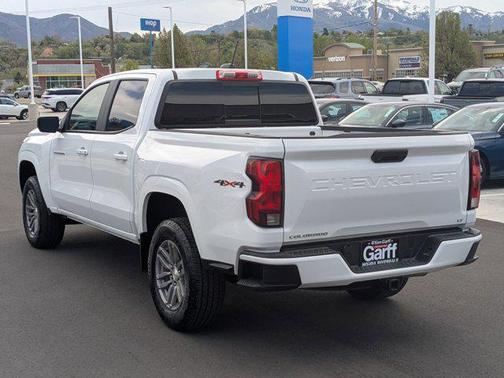 Summit White 2024 Chevrolet Colorado LT