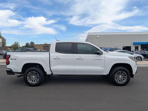 Summit White 2024 Chevrolet Colorado LT