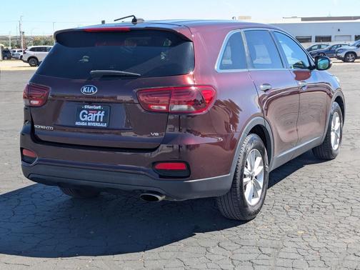 Sangria 2020 Kia Sorento LX
