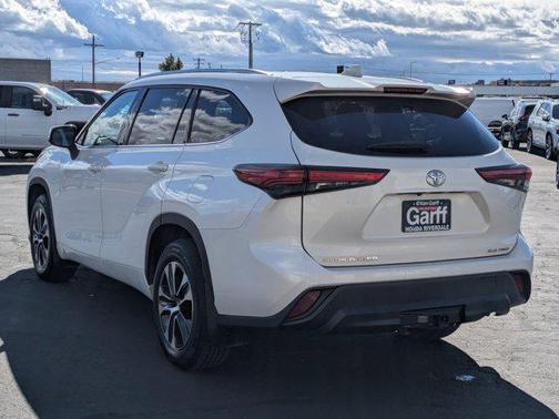 2020 Toyota Highlander XLE