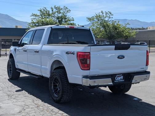 Oxford White 2022 Ford F-150 XLT