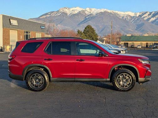 2025 Honda Pilot TrailSport