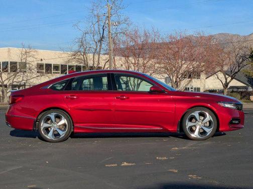 2019 Honda Accord Touring 2.0T