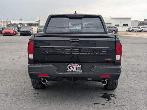 Crystal Black Pearl 2026 Honda Ridgeline TrailSport