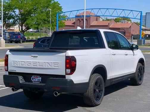 2025 Honda Ridgeline Black