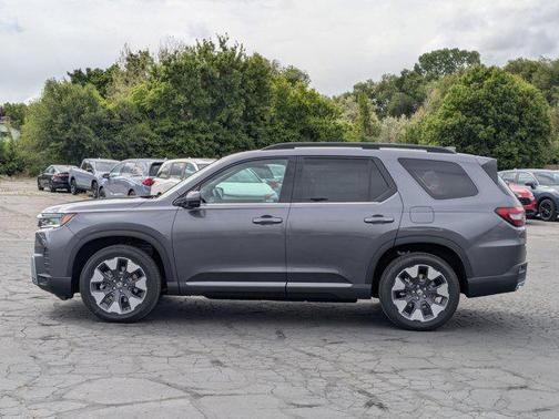 Modern Steel Metallic 2026 Honda Pilot Elite