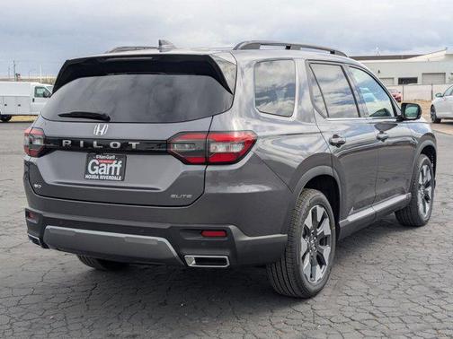 Modern Steel Metallic 2026 Honda Pilot Elite