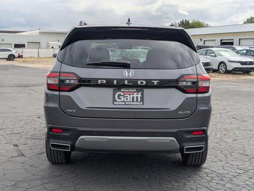 Modern Steel Metallic 2026 Honda Pilot Elite