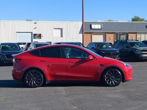 Red Multi-Coat 2023 Tesla Model Y Performance Dual Motor All-Wheel Drive