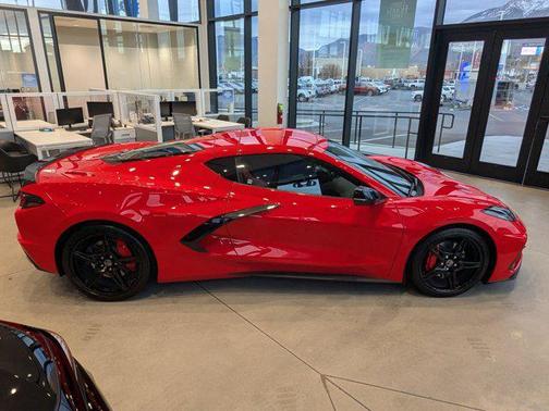 2022 Chevrolet Corvette Stingray w/1LT
