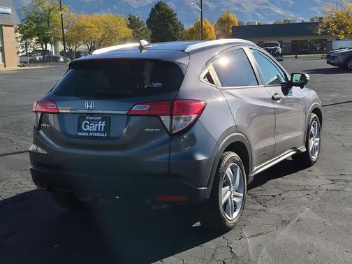 Modern Steel Metallic 2019 Honda HR-V EX