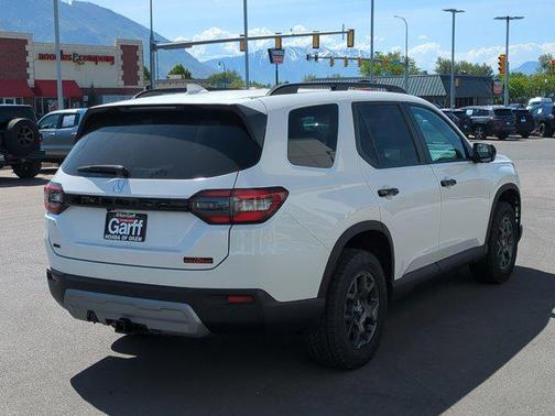 2025 Honda Pilot TrailSport