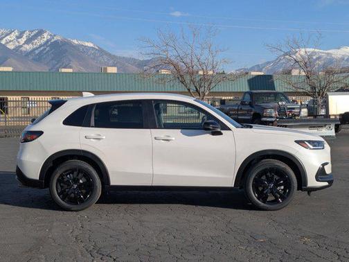 2026 Honda HR-V AWD Sport