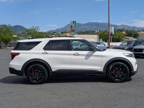Star White Metallic Tri-Coat 2020 Ford Explorer ST