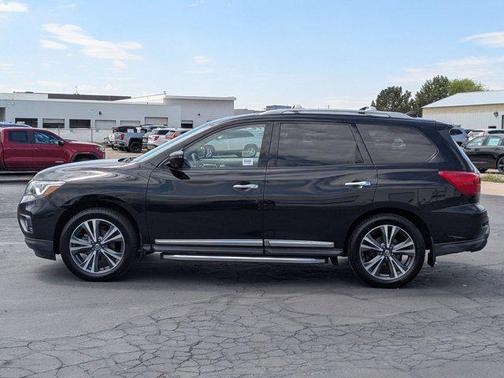 2020 Nissan Pathfinder Platinum 4WD