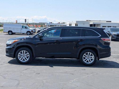 2016 Toyota Highlander LE