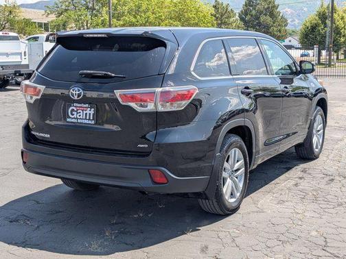 2016 Toyota Highlander LE