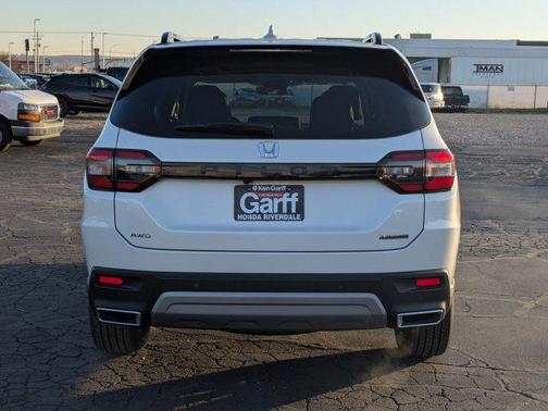 2025 Honda Pilot Touring 8-Passenger