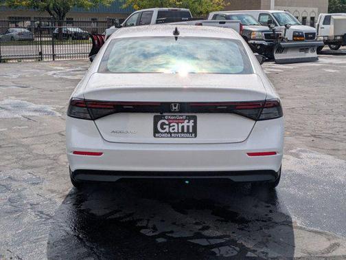 2025 Honda Accord Sport SE 1.5T