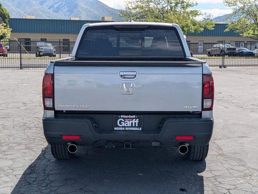 Gray 2023 Honda Ridgeline RTL