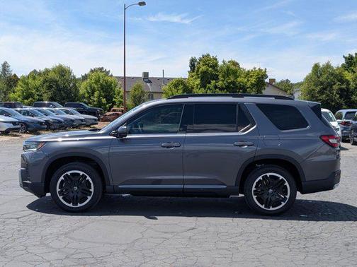 Modern Steel Metallic 2026 Honda Pilot Touring 8-Passenger