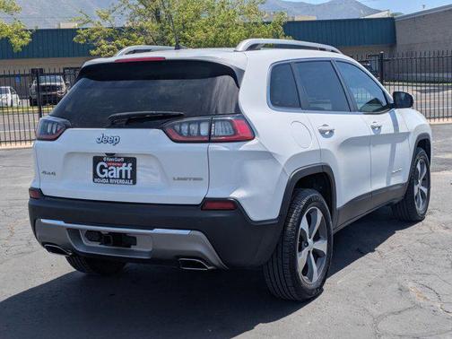 Bright White Clearcoat 2021 Jeep Cherokee Limited