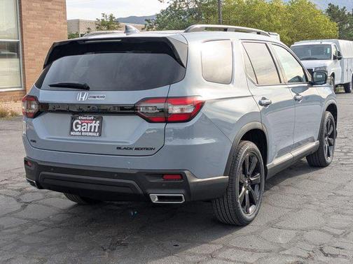 2025 Honda Pilot Black Edition