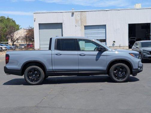 2025 Honda Ridgeline Black